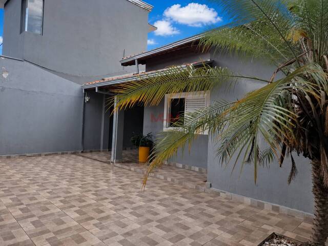 #BCA903 - Casa para Venda em Boituva - SP - 2